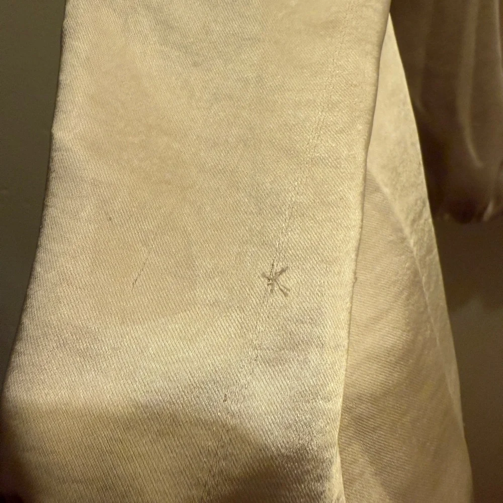 Lovers + Friends Satin Top in Champagne - Picture 4 of 5